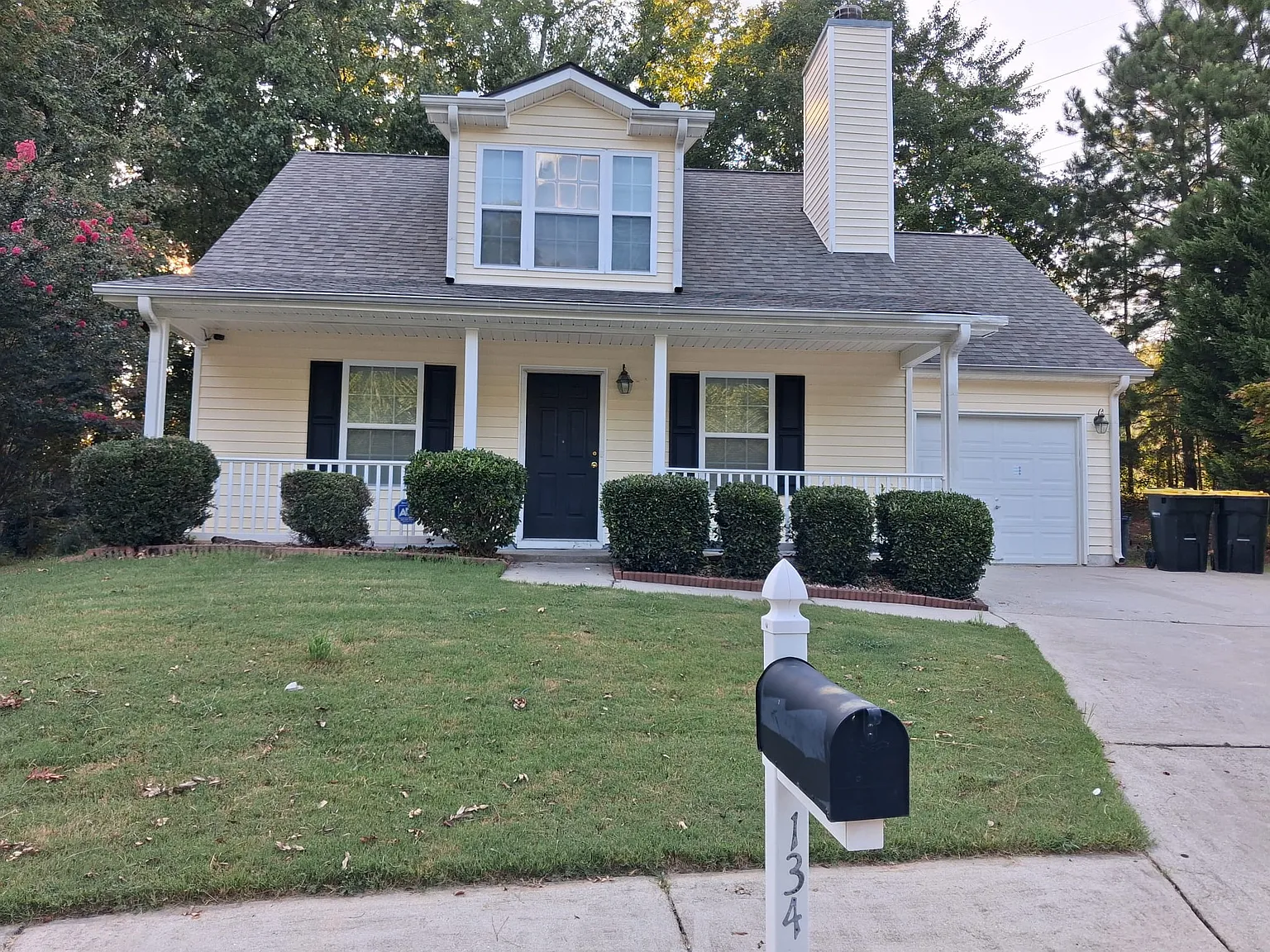 4 bed, 1557 sqft, $2,200 — Photo 3