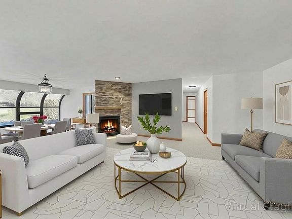 4th image of 2027 Ashbury Ln Unit 2