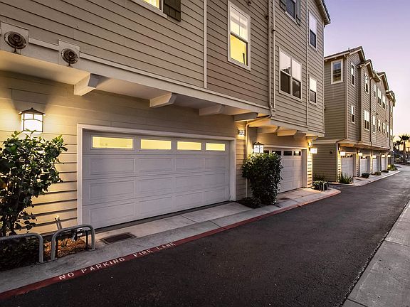 5th image of 513 Pelican Ln
