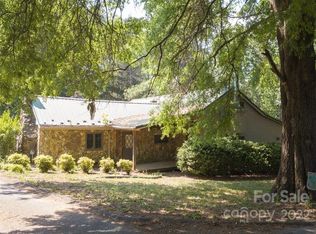 4004 Pony Dr, Conover, NC 28613