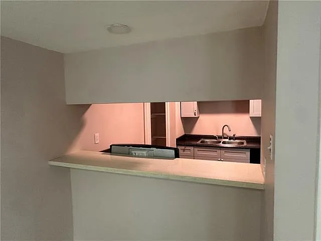1153 Heather Ln #D — Photo 8