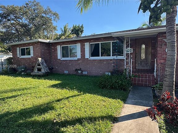 2nd image of 630 NE 165th St