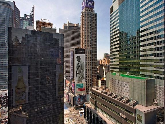 5th image of 1600 Broadway #D21