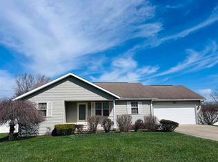 1532 Indian Springs Dr, Connersville, IN 47331