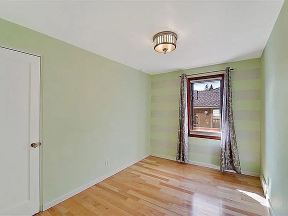 1St Bed Room