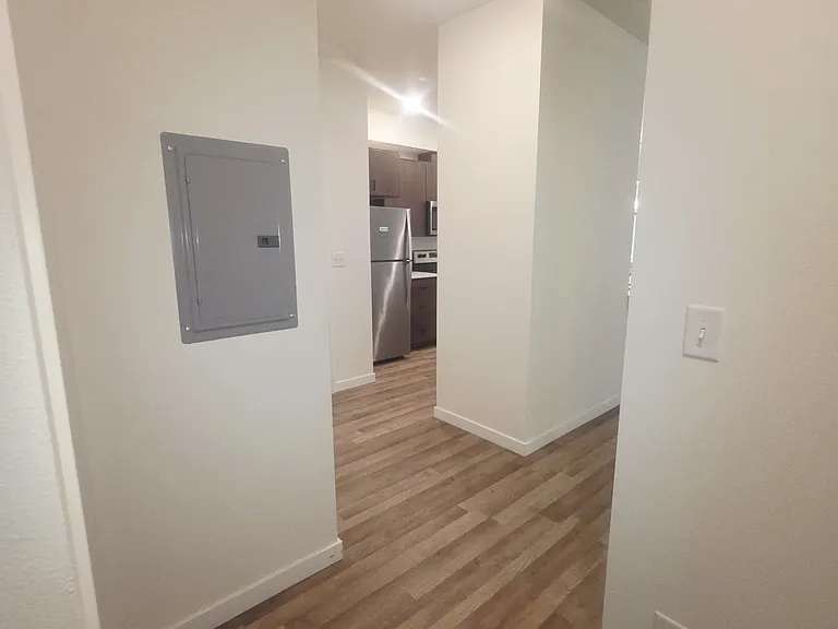 100 N 5th St #B16 — Photo 9