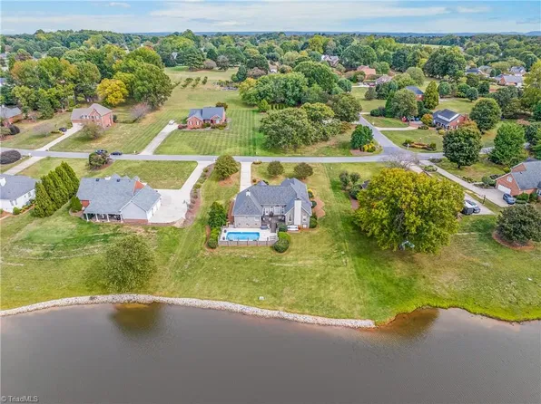 3785 Saddle Brook Dr, Trinity, NC 27370