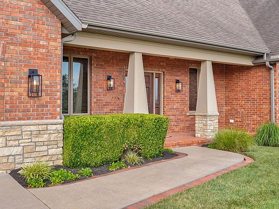 5th image of 2816 S Ranch Drive