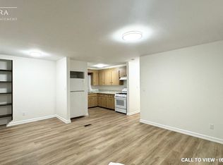 1275 Alexandra Ave #A, Mississauga, ON L5E2A7