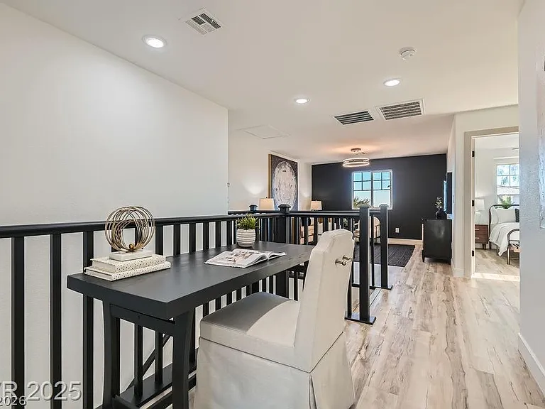 5873 Skyfall Ct — Photo 41