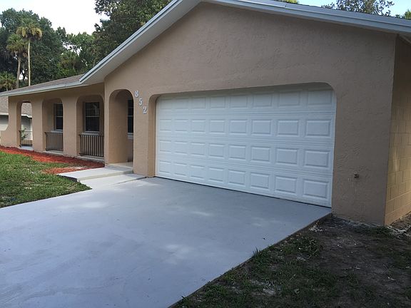 3rd image of 852 Oak Dr