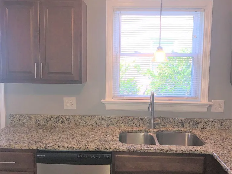 1406 Little John Rd — Photo 17