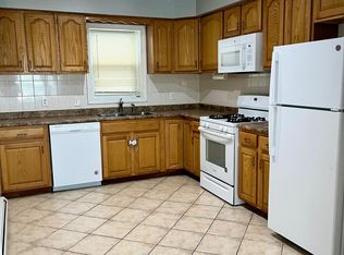 775 Bedford St #2, Fall River, MA 02723