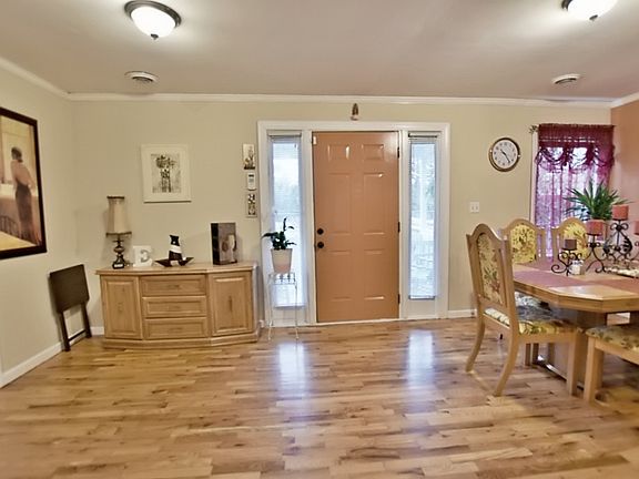 3rd image of 1527 Old Camden Hwy