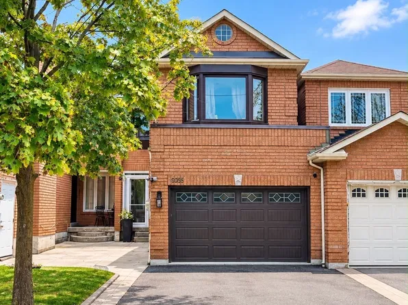 5034 Moulin Rouge Cres, Mississauga, ON L5V 1R6