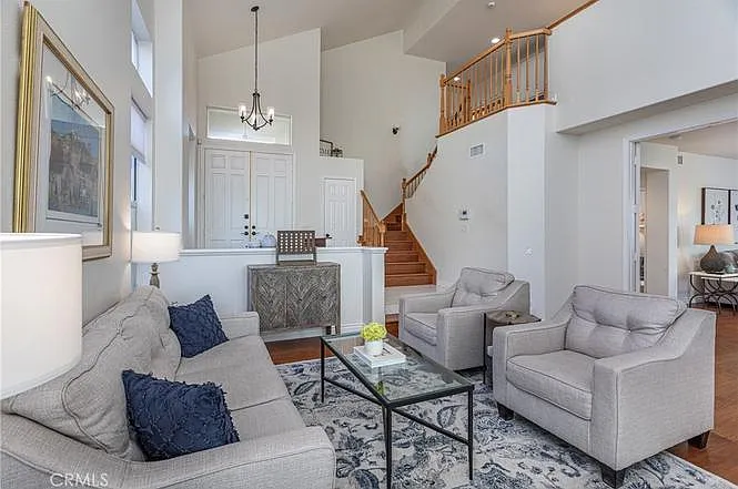 15464 Borges Dr — Photo 69