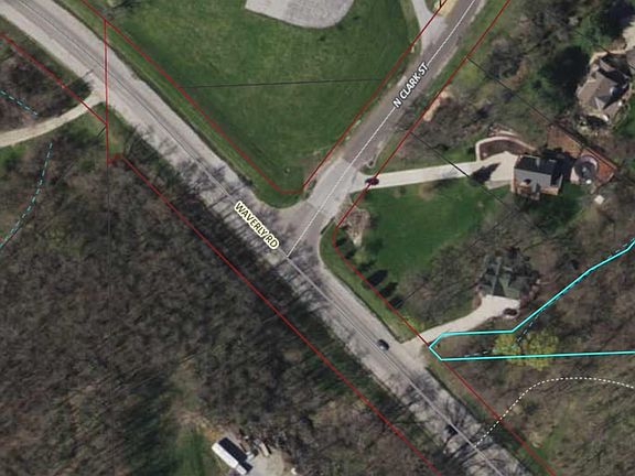 5th image of 8 Waverly Ct