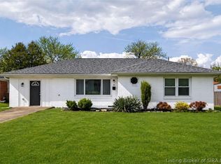 15 Robin Road, New Albany, IN 47150