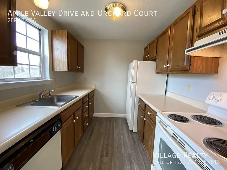 Orchard Ct — Photo 35