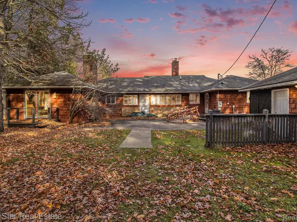 3162 Crescent Beach Rd, Manistee, MI 49660