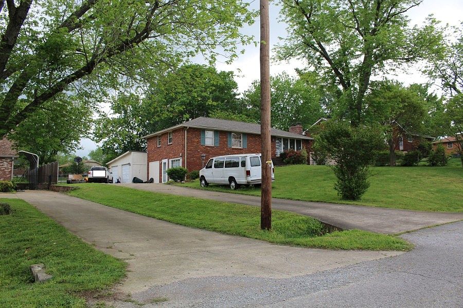 151 Roberta Dr, Hendersonville, TN 37075 Zillow