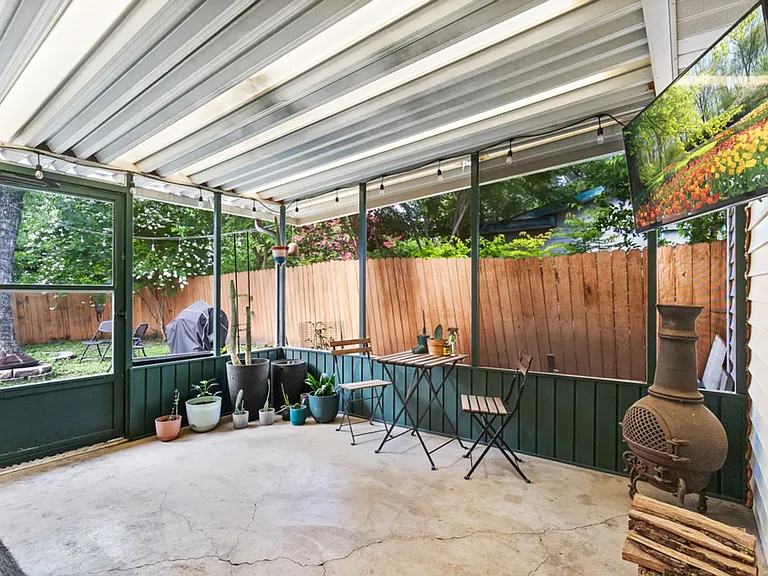 230 Brettonwood Dr — Photo 21
