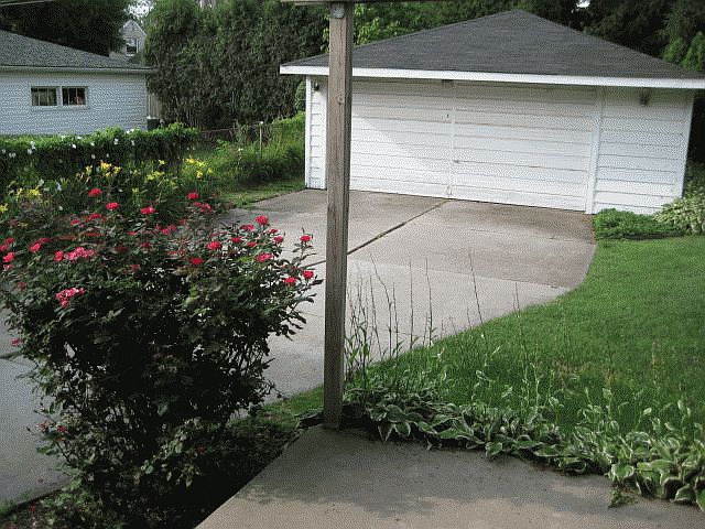 1st image of 21112 Lennon St