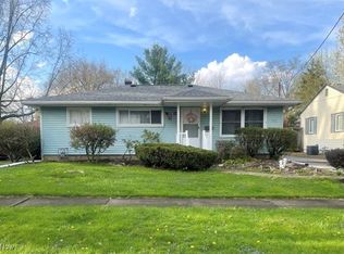 1166 Raymond St NW, Warren, OH