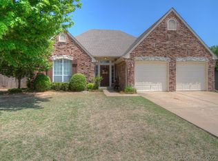 765 W 99th St S, Jenks, OK 74037