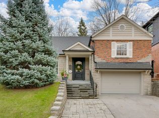 31 Mark St, Aurora, ON L4G 1L4