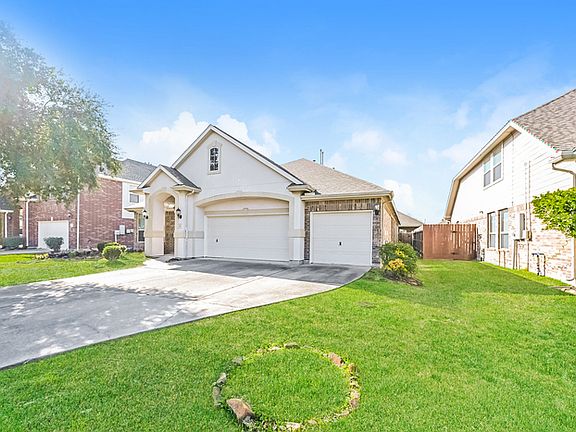 3rd image of 212 Bailey Brook Ln