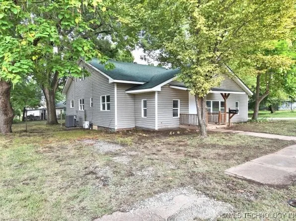 502 Walnut St, Bristow, OK 74010
