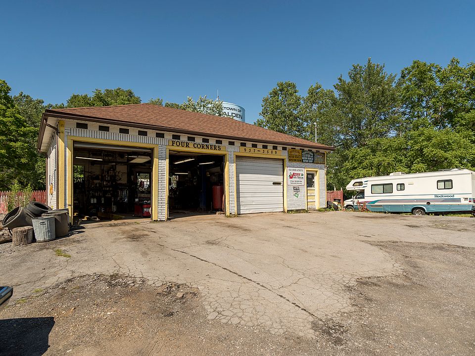 2nd image of 12366 Broadway St