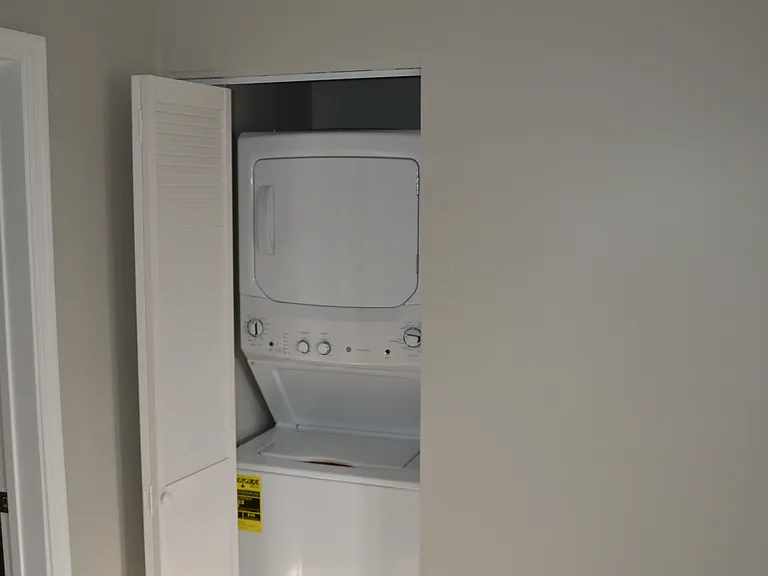600 Maryland Ave #1 — Photo 7
