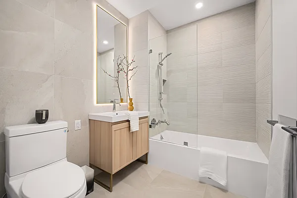 Rented by Nooklyn NYC LLC | media 58