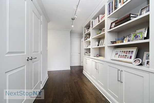 Sold by NextStopNY | media 15