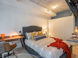 38 Stewart St #409, Toronto, ON M5V 0H1