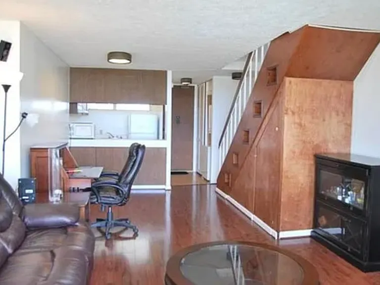 555 University Ave #2301 — Photo 2