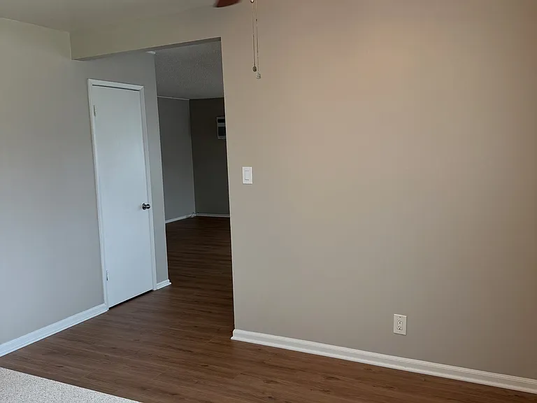 325 E Amerige Ave #A — Photo 15
