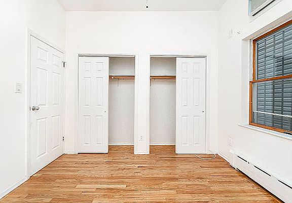 4th image of 40-20 Ditmars Blvd #1