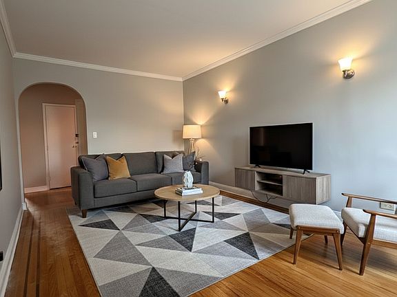 5th image of 27-18 Newtown Ave #2