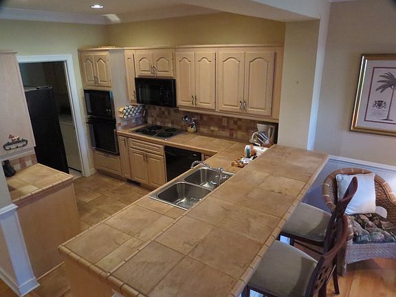 2nd image of 12 Plantation Homes Dr