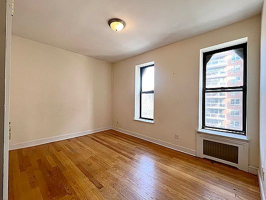 2nd image of 200 W 98th St APT 5E