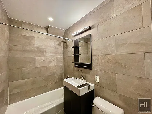 Rented by Highline Residential | media 20