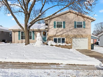 2008 Lenora DRIVE, West Bend, WI, 53090