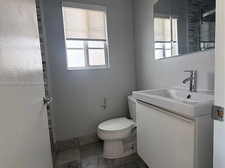 912 Euclid Ave #2 — Photo 10