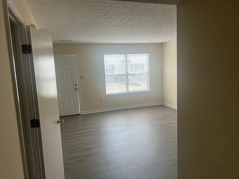 3260 Spring Hollow Ave #5 — Photo 10