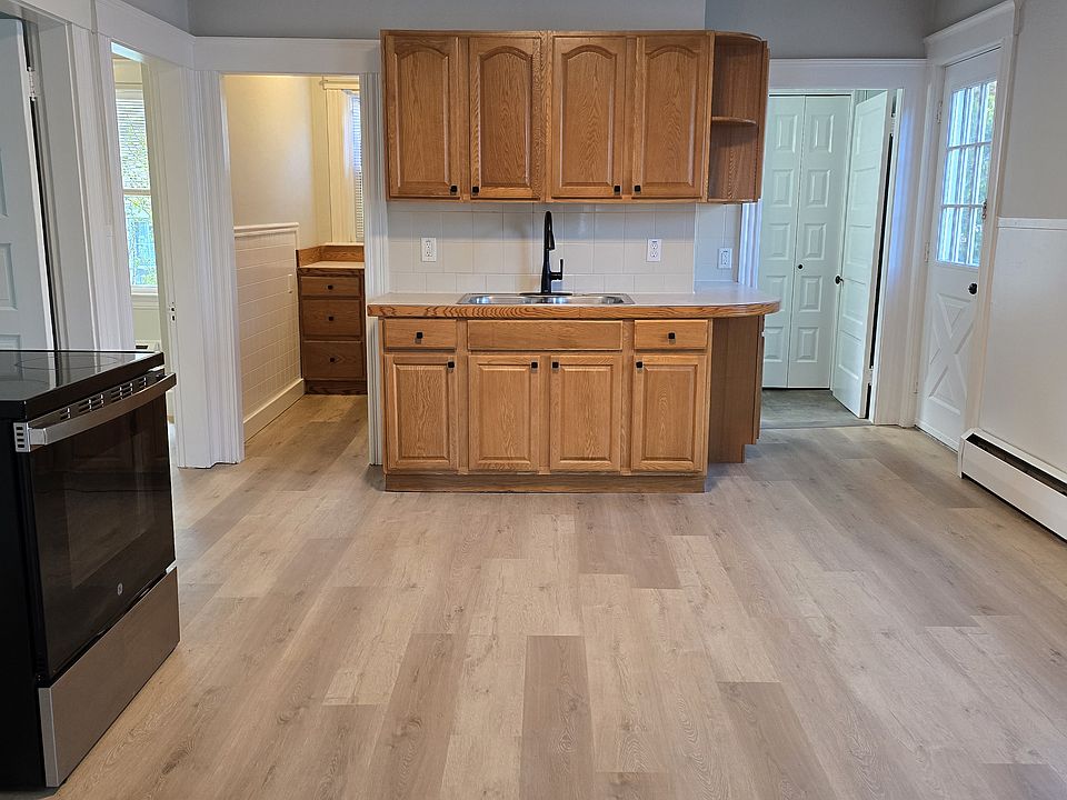 1st image of 9 Coleman St #1