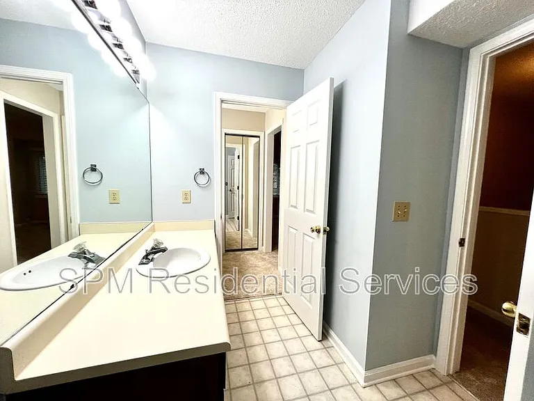 626 Cobblestone Dr — Photo 14