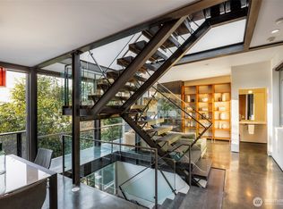 2121 Bonair Dr SW, Seattle, WA 98116